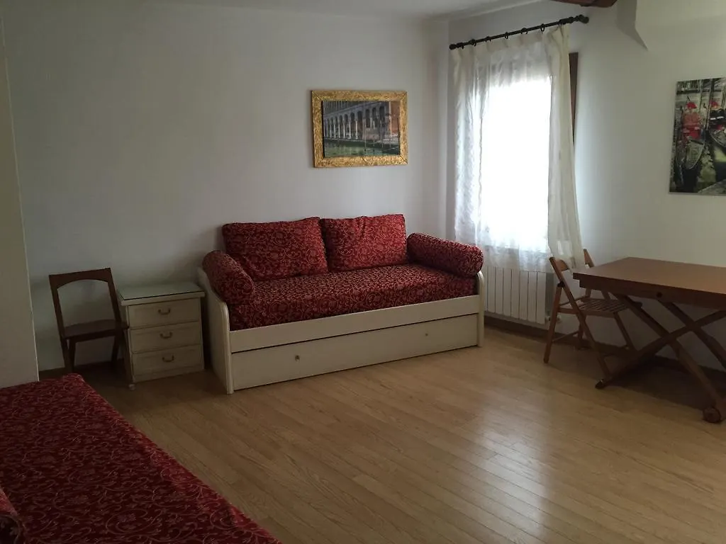 Venice Resorts 0*,